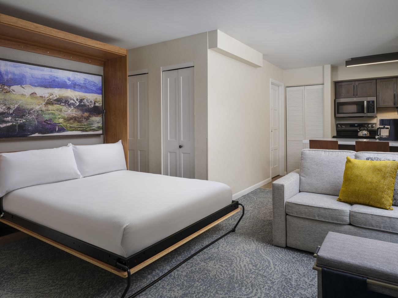 Villa Studio Murphy Bed